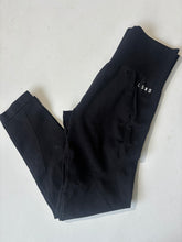 Load image into Gallery viewer, LSKD Black Seamless Legging (M)
