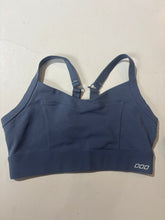 Load image into Gallery viewer, Lorna Jane Active Crop (M)
