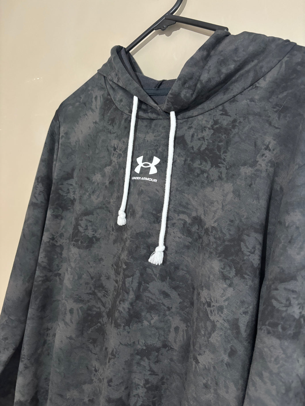 Under Armour Marble Top (L)