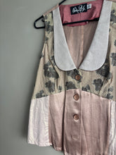 Load image into Gallery viewer, Annah Stratton Pale Pink Waistcoat/Top (XL 14)
